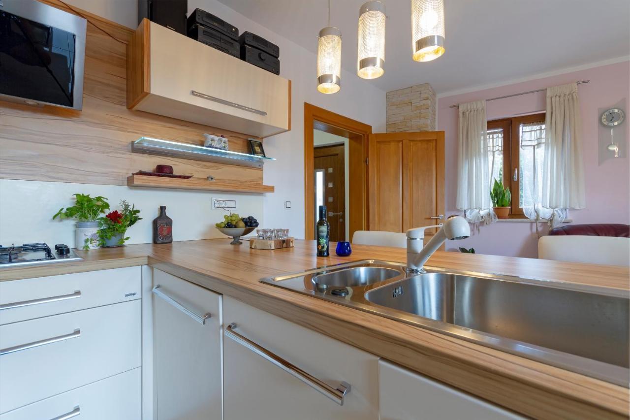 Magic Holiday Apartment Bale Εξωτερικό φωτογραφία