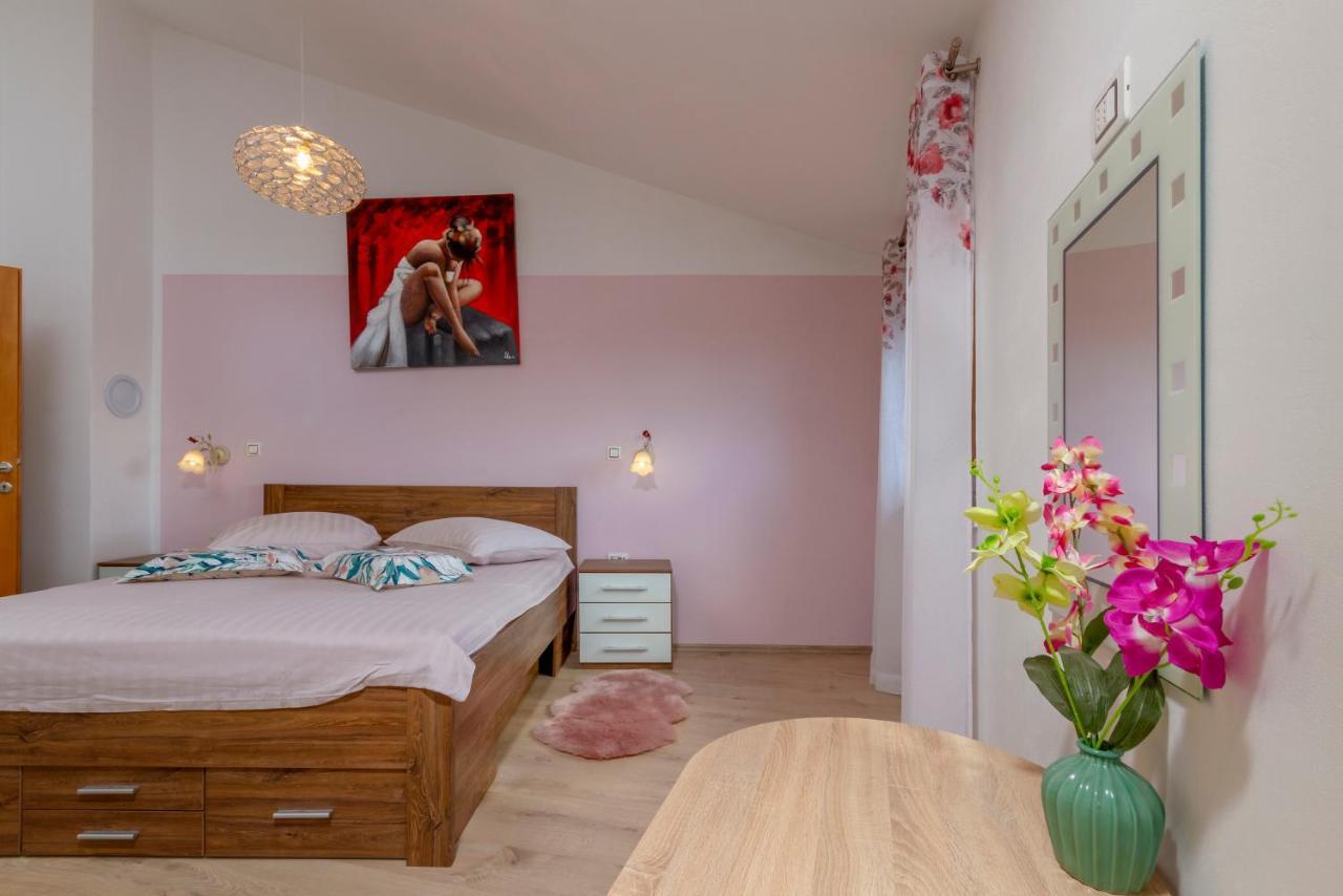 Magic Holiday Apartment Bale Εξωτερικό φωτογραφία