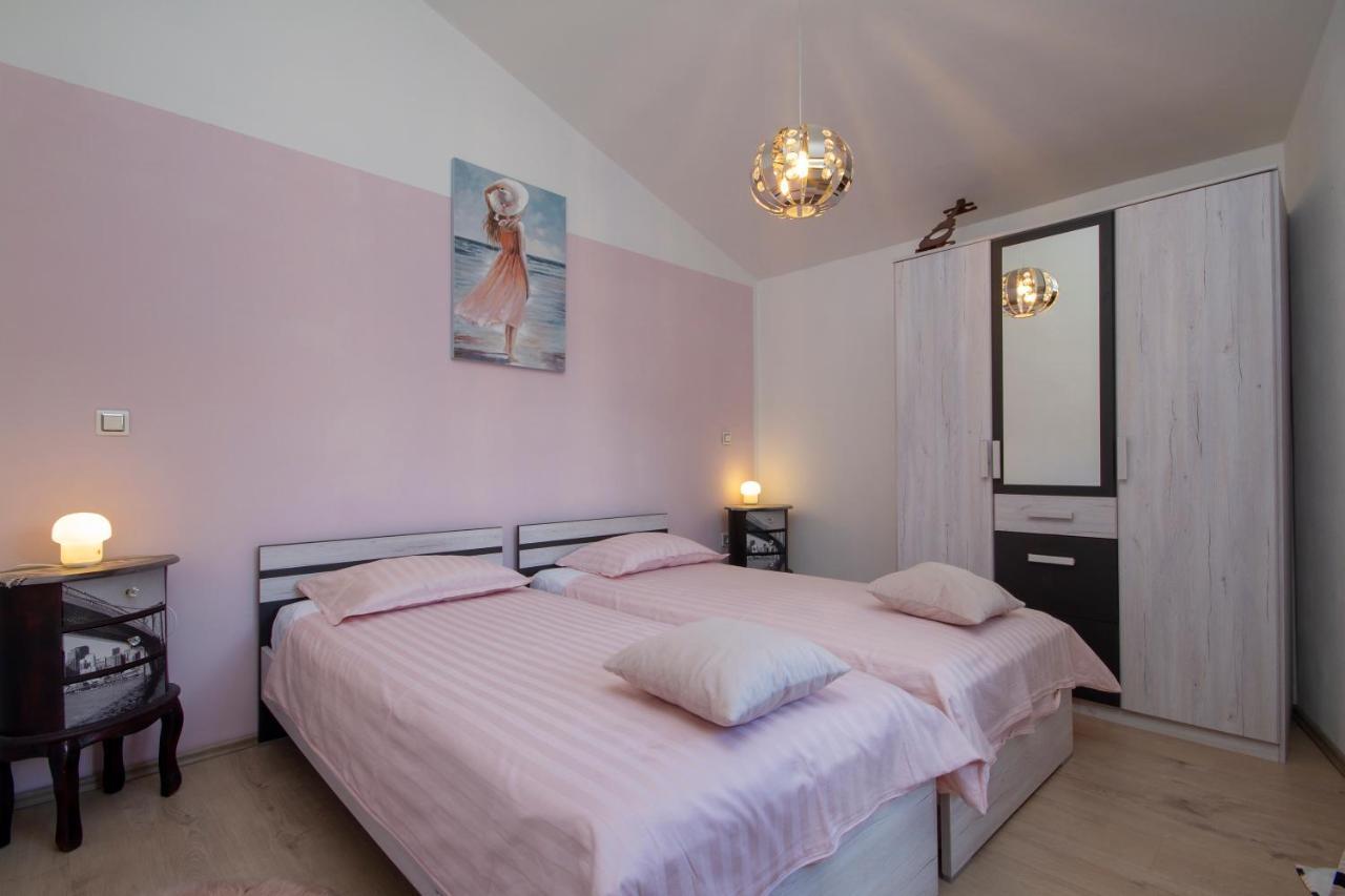 Magic Holiday Apartment Bale Εξωτερικό φωτογραφία